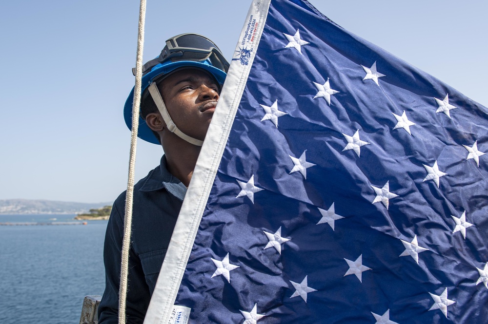 USS Laboon Conducts Port Visit in Souda Bay