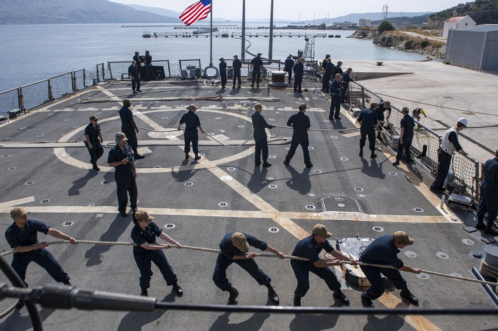 USS Laboon Conducts Port Visit in Souda Bay
