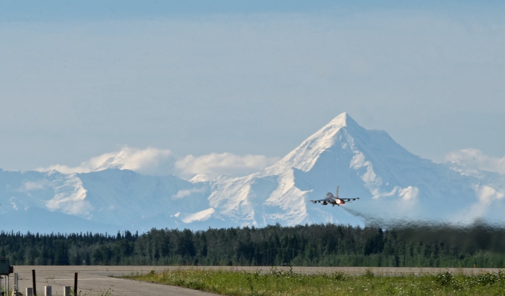 Koku Jieitai participates in RED FLAG-Alaska 21-2