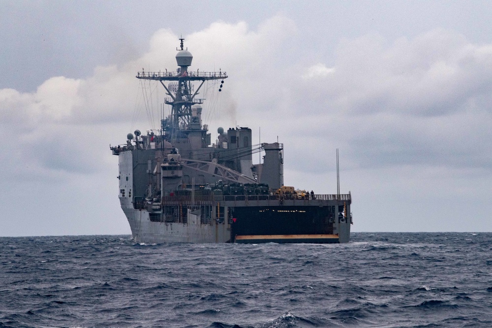 USS Germantown Conducts Amphibious Operations