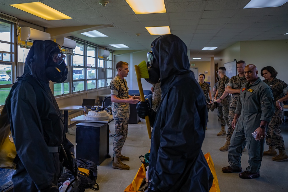 1st MAW commanding general visits CBRN