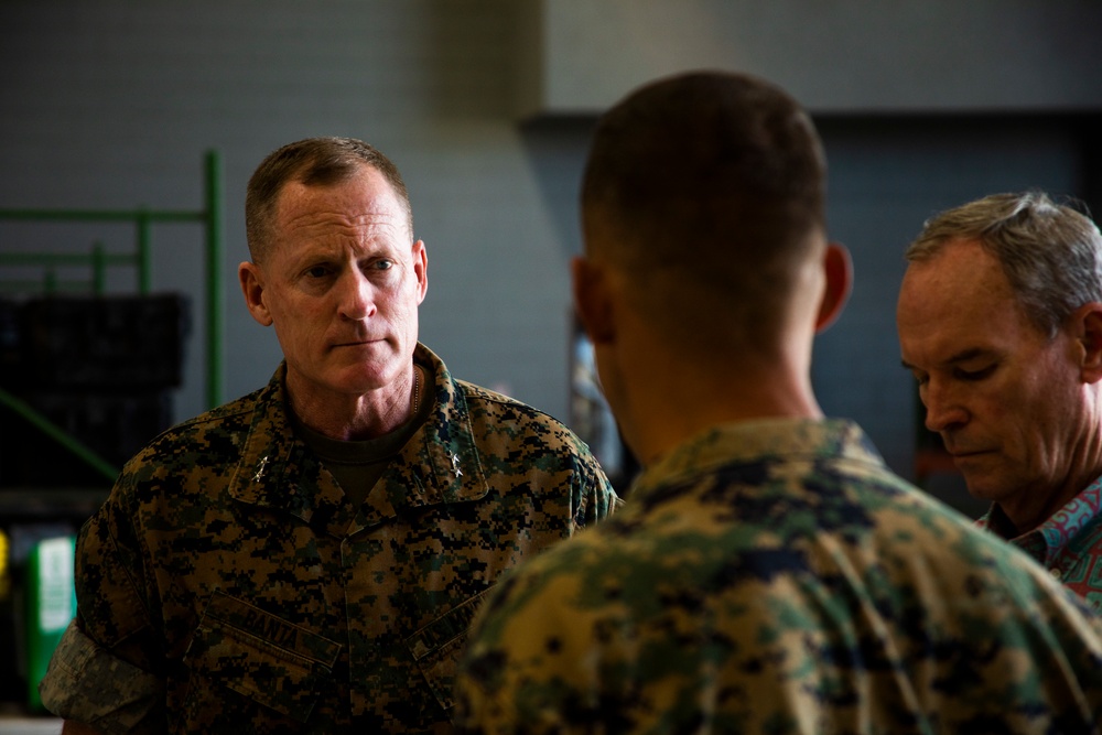 Maj. Gen. Banta, Commander of Marine Corps Installations Command, Visits Marine Corps Air Station Kaneohe Bay