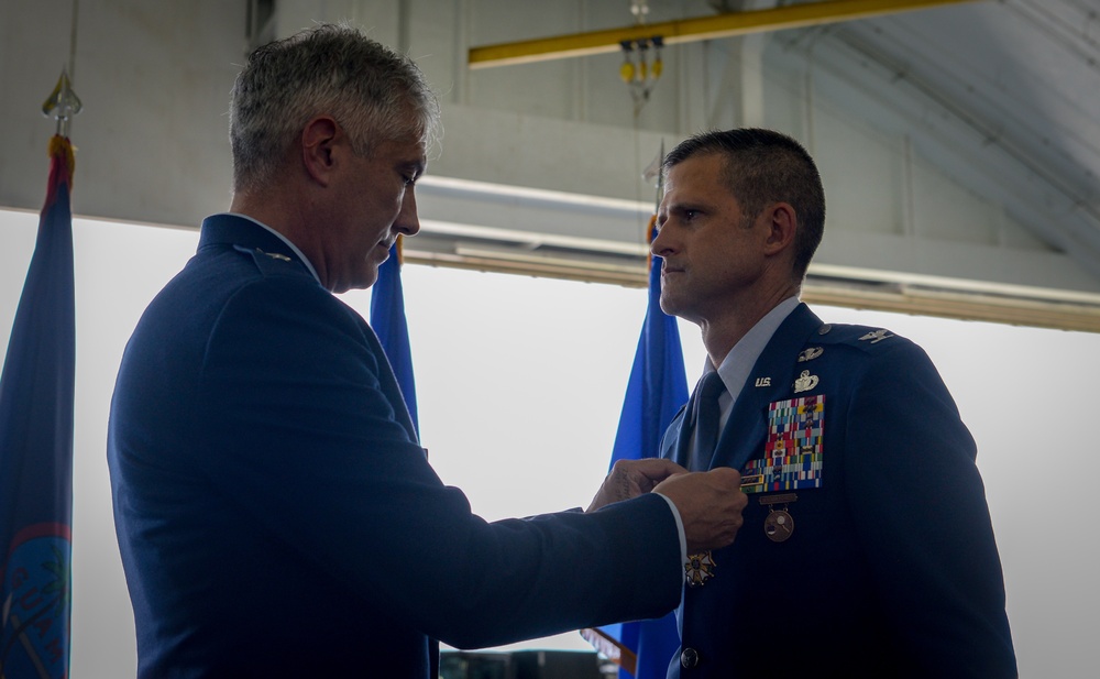 Herndon takes command of the 36 MSG
