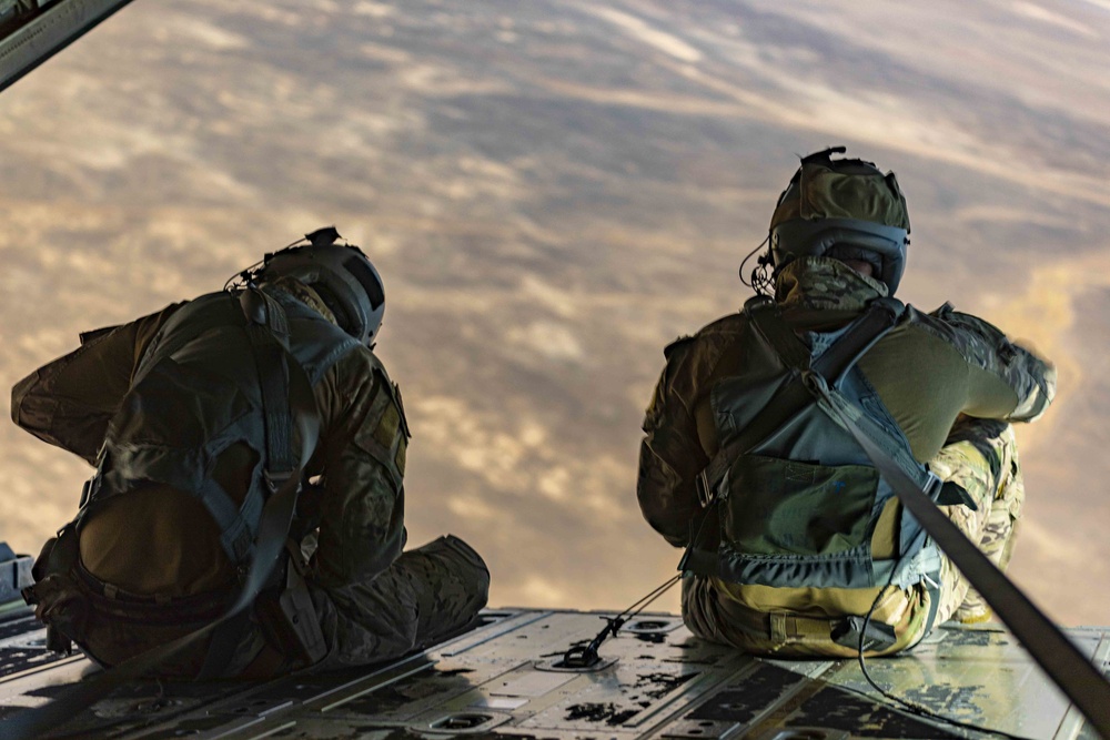 26th Expeditionary Rescue Squadron conducts refueling operations