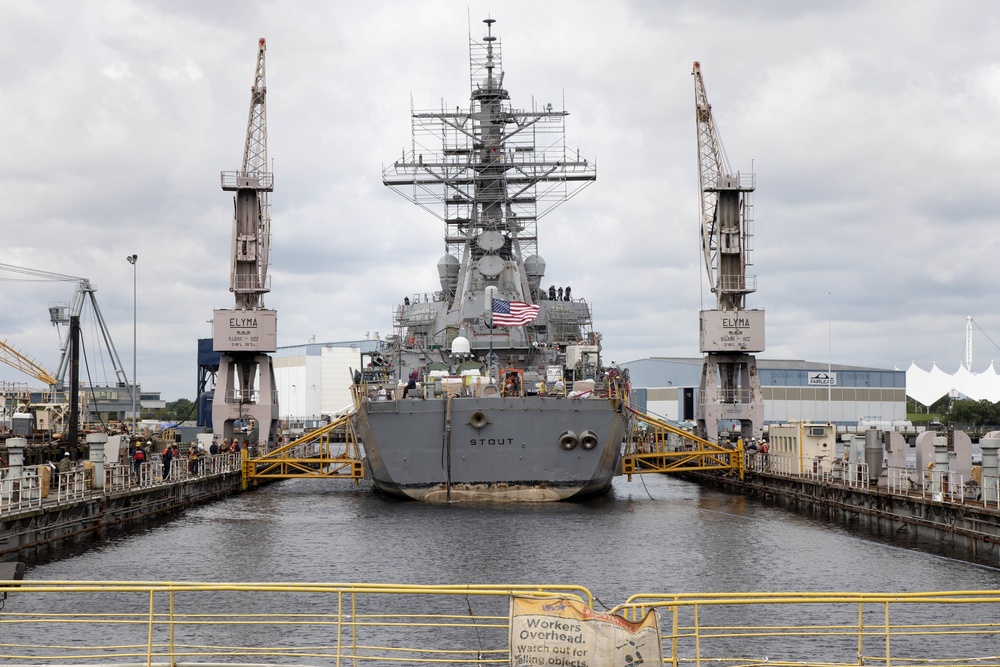 USS Stout Docking
