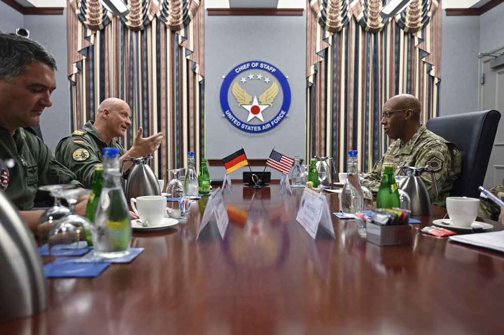 CSAF Brown Meets German Lt. Gen. Gerhartz