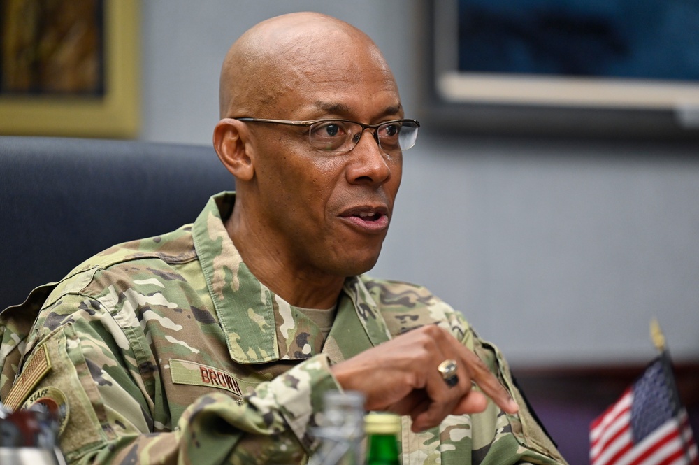 CSAF Brown Meets German Lt. Gen. Gerhartz