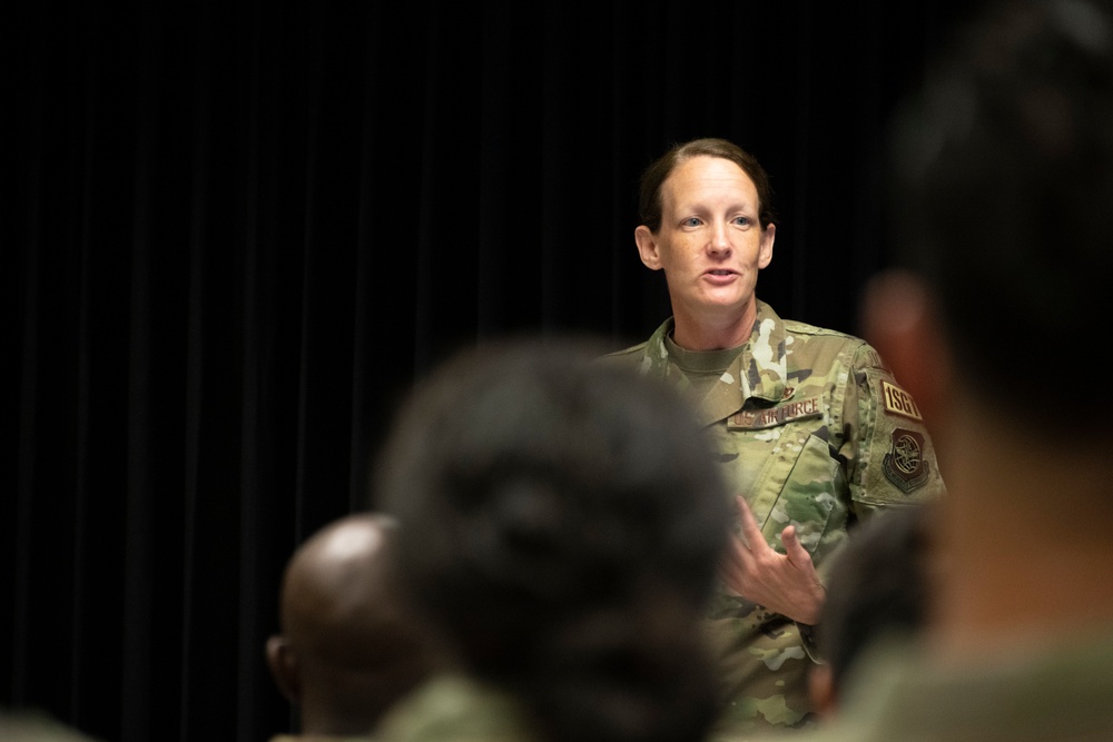 AMC first sergeant visits Team Travis
