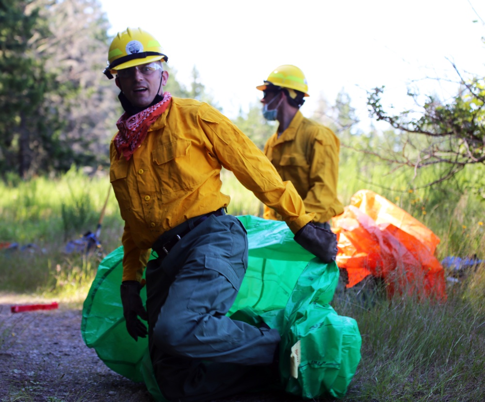 Guardsmen conduct fire training with Washington Department of Natural Resources