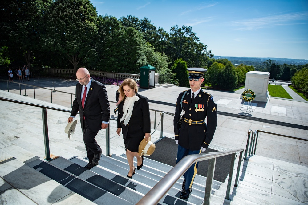 Australia’s Ambassador to the U.S. Arthur Sinodinos AO Participates in a Public Wreath-Laying Ceremony at the Tomb of the Unknown Soldier