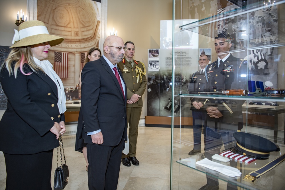 Australia’s Ambassador to the U.S. Arthur Sinodinos AO Participates in a Public Wreath-Laying Ceremony at the Tomb of the Unknown Soldier