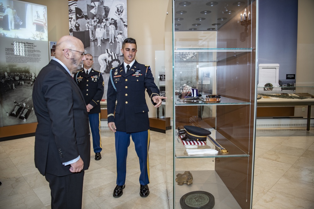 Australia’s Ambassador to the U.S. Arthur Sinodinos AO Participates in a Public Wreath-Laying Ceremony at the Tomb of the Unknown Soldier