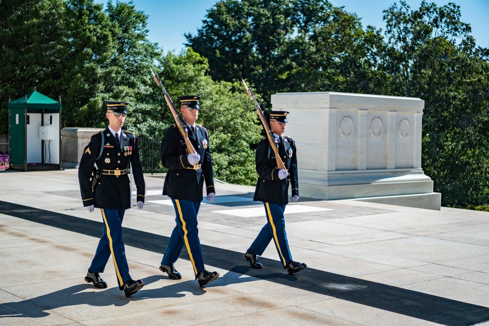 Australia’s Ambassador to the U.S. Arthur Sinodinos AO Participates in a Public Wreath-Laying Ceremony at the Tomb of the Unknown Soldier