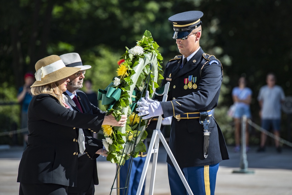 Australia’s Ambassador to the U.S. Arthur Sinodinos AO Participates in a Public Wreath-Laying Ceremony at the Tomb of the Unknown Soldier