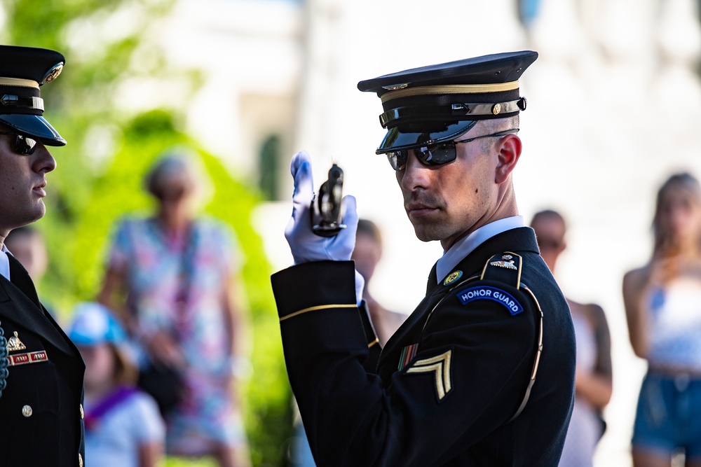 Australia’s Ambassador to the U.S. Arthur Sinodinos AO Participates in a Public Wreath-Laying Ceremony at the Tomb of the Unknown Soldier