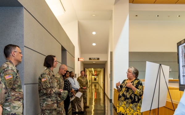 Brigadier General Wendy L. Harter Visits Walter Reed Army Institute of Research.