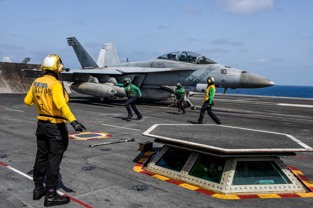 USS Ronald Reagan (CVN 76) Flight Operations