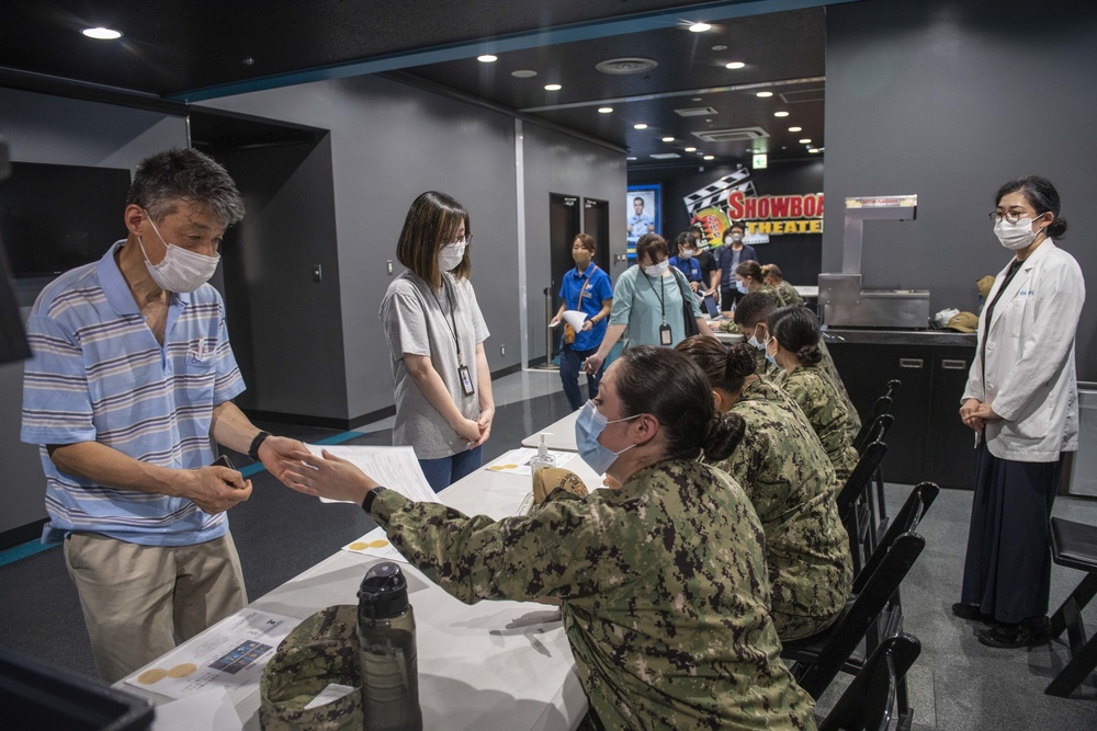 CFAS MLC, IHA, and MC Employees Receive Vaccine
