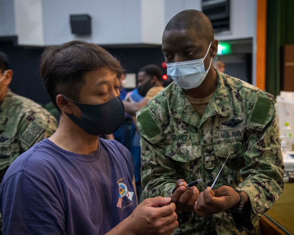 CFAS MLC, IHA, and MC Employees Receive Vaccine