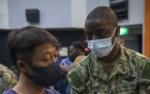 CFAS MLC, IHA, and MC Employees Receive Vaccine