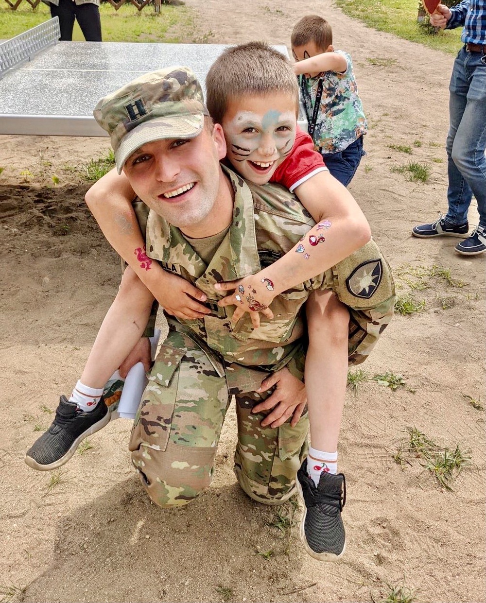 Deployed Florida guardsmen visit orphanage in Poland