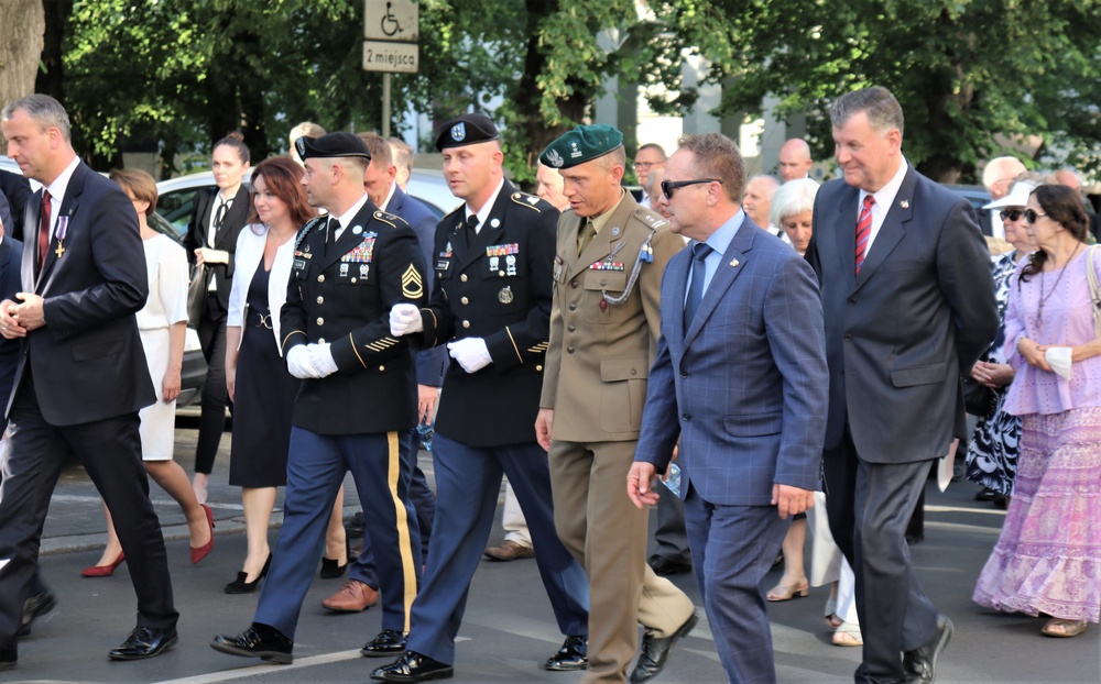 ASG-P pays tribute during the Poznan 1956 uprising ceremony