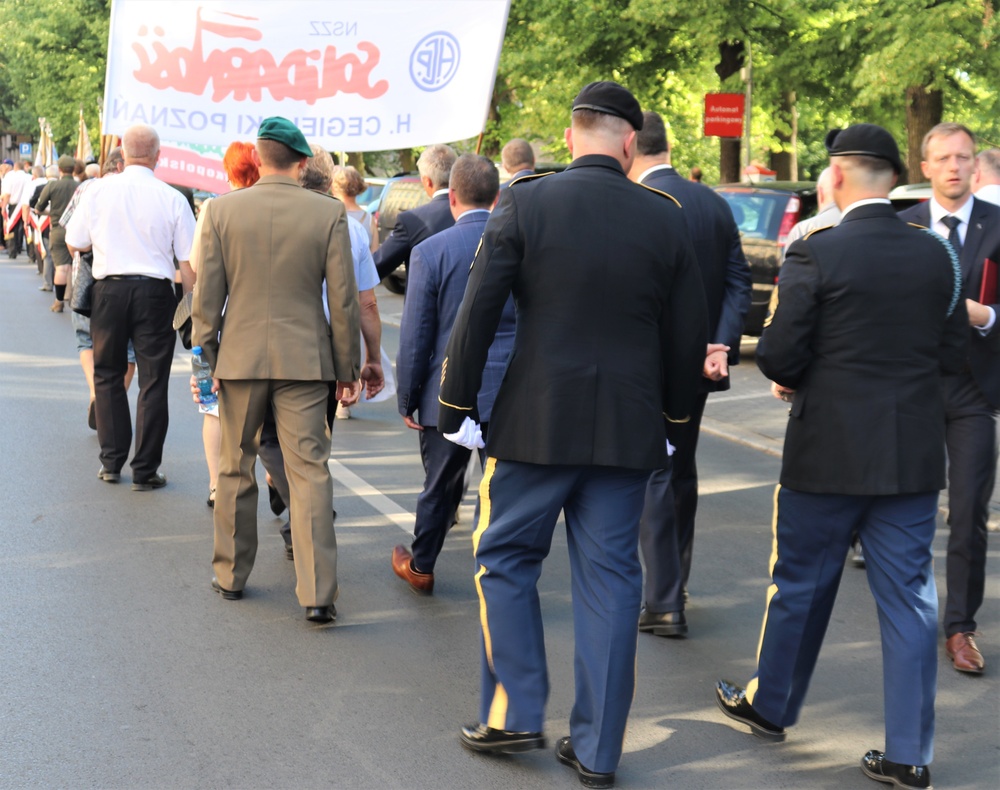 ASG-P pays tribute during the Poznan 1956 uprising ceremony