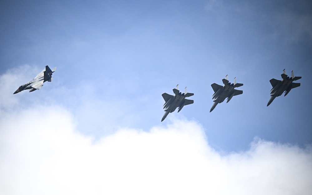 RAFL vice commander's fini flight