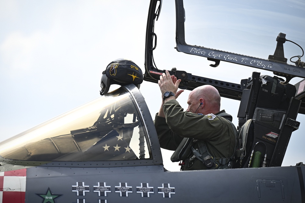 RAFL vice commander's fini flight
