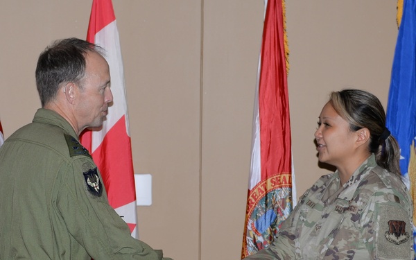 Deputy Commander NORAD Lt. Gen. Pelletier visits with members of the 601st AOC