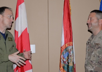 Deputy Commander NORAD Lt. Gen. Pelletier visits with members of the 601st AOC