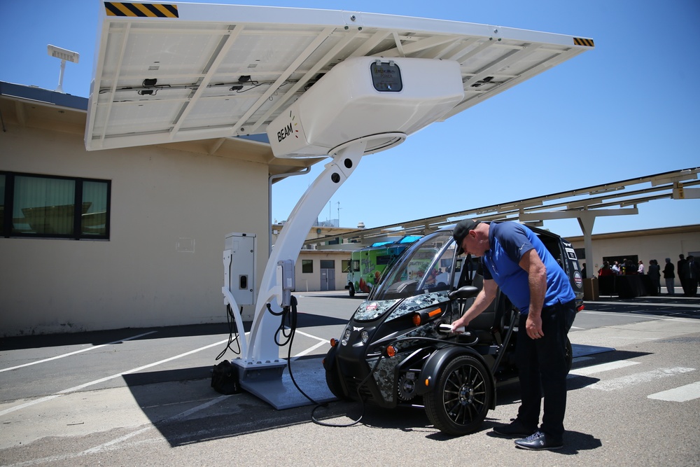 MCAS Miramar hosts the NavalX SoCal Tech Bridge’s Electric Mobility Symposium