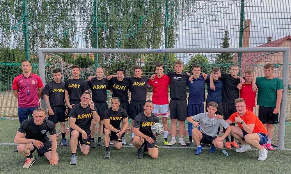 Deployed US Soldiers join Polish students in local school “Sports Day”