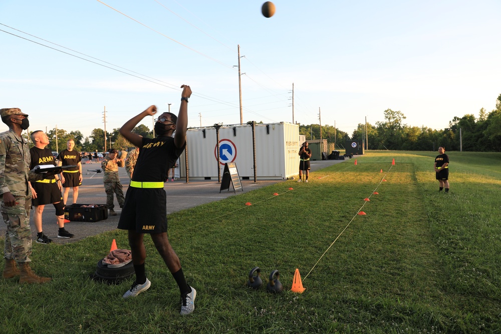 1st Theater Sustainment Command Senior and Junior Leaders take Army Combat Fitness Test Assessment