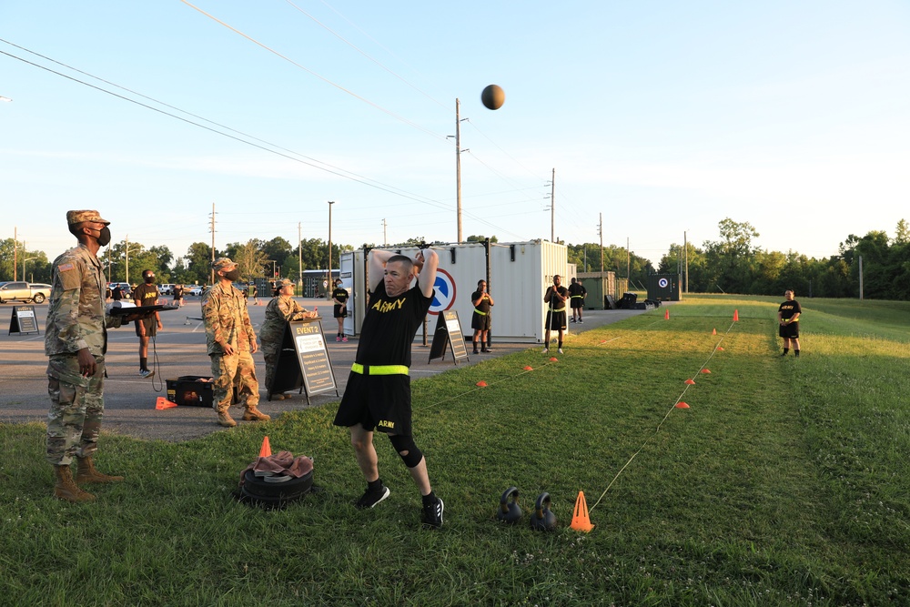 1st Theater Sustainment Command Senior and Junior Leaders take Army Combat Fitness Test Assessment