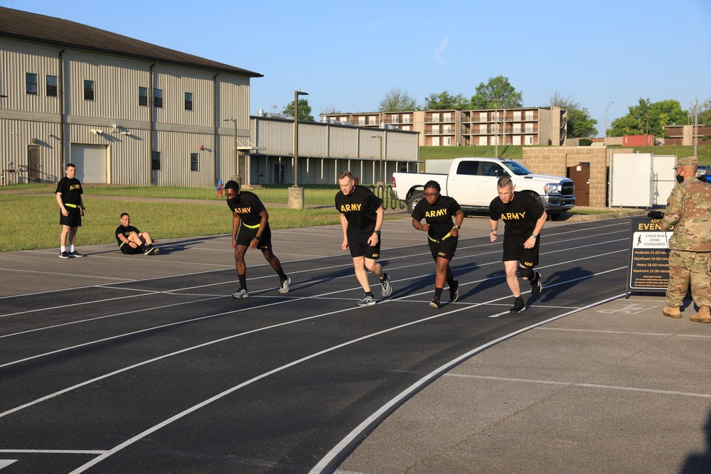 1st Theater Sustainment Command Senior and Junior Leaders take Army Combat Fitness Test Assessment