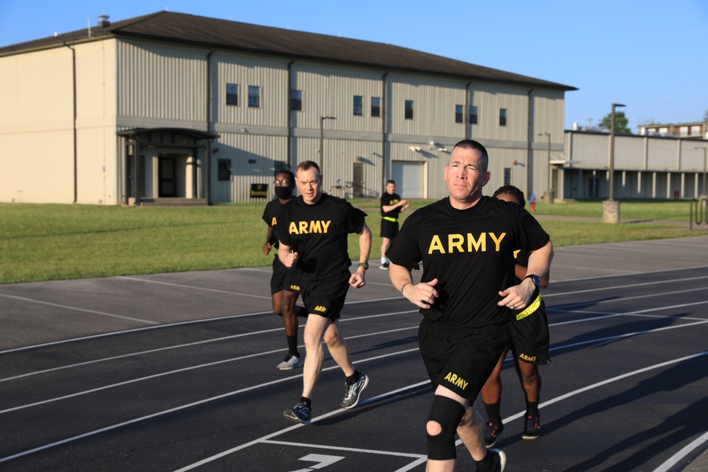 1st Theater Sustainment Command Senior and Junior Leaders take Army Combat Fitness Test Assessment