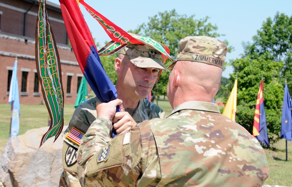 Army Reserve division welcomes new commanding general