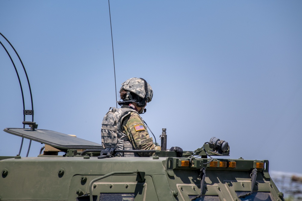 Field Artillery Soldiers host Wyoming governor