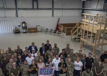 USO tour brings VCJCS, SEAC to JBSA