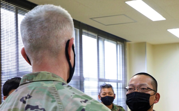 USARJ G3 and JGSDF 4th Field Artillery Group commander sign the memorandum of agreement for live fire during Orient Shield 21-2