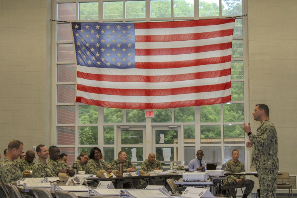 Force Master Chief Kotz Meets with Great Lakes Sailors during 2021 CO-SEL conf.