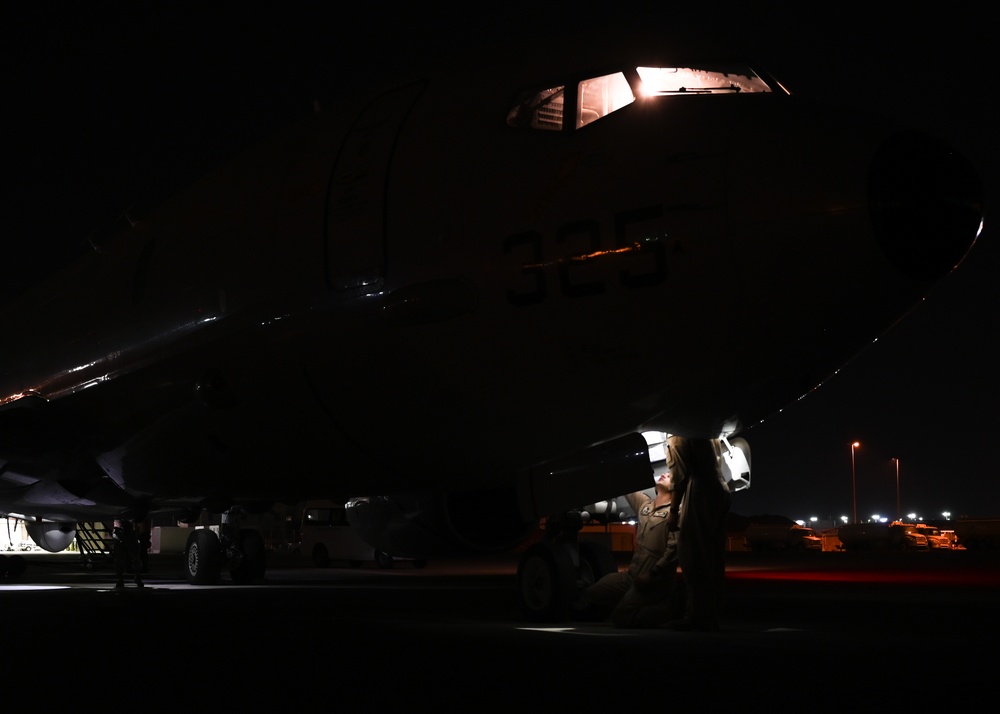 &quot;The Skinny Dragons&quot; patrol skies over East Africa