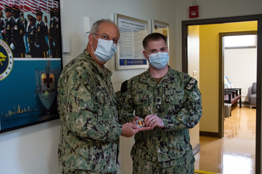 Navy Surgeon General Visits NBSD’s MHOOD Clinic