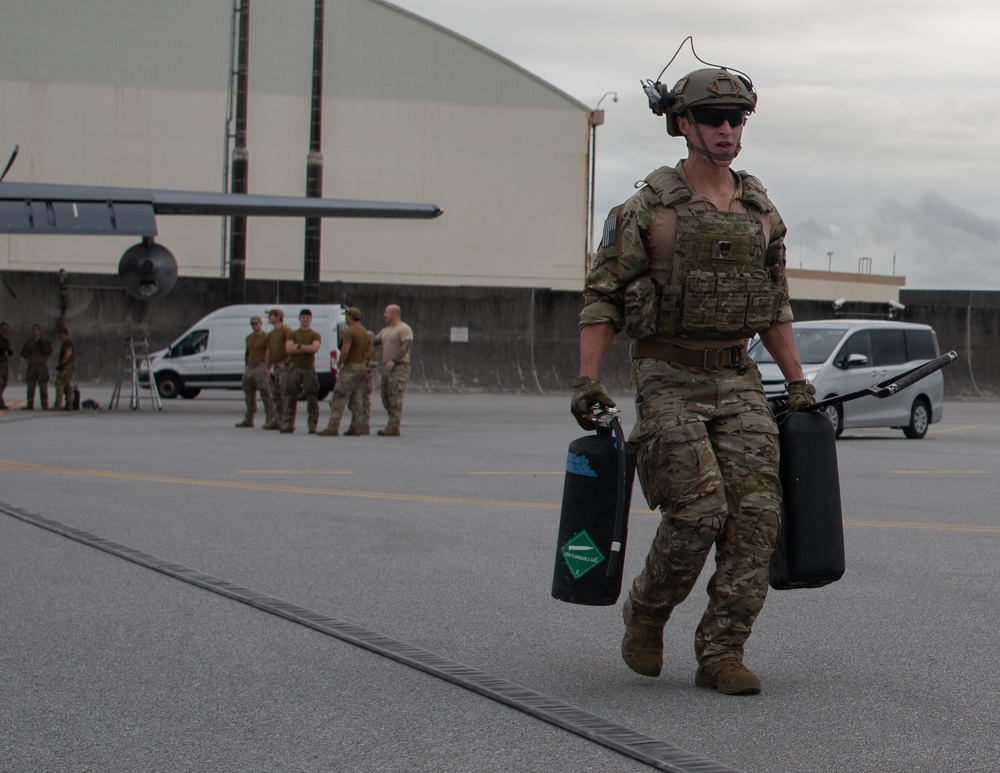 18th LRS conducts FARP training