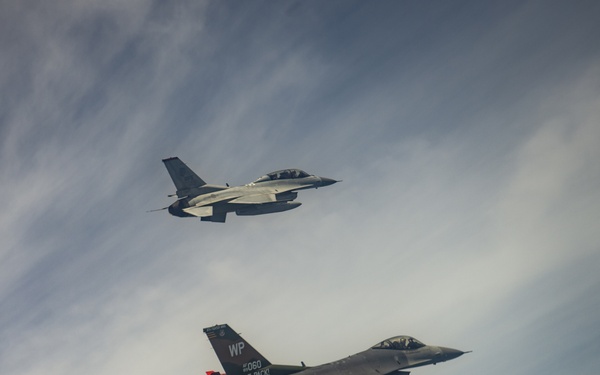 US, ROK go sky-high for friendship flight