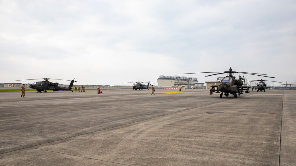 U.S. Army AH-64 Apache pilots take flight aboard Marine Corps Air Station Iwakuni