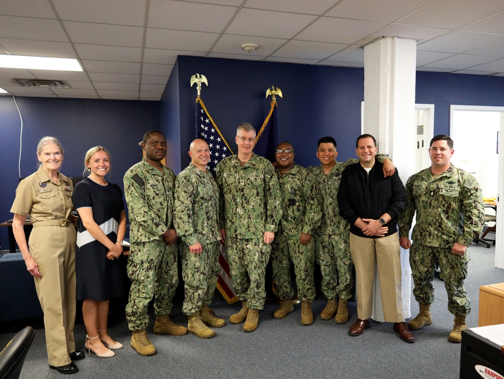 DVIDS - Images - Naval Medical Forces Pacific Commander Visits Navy ...