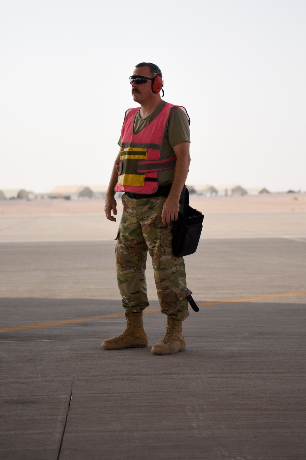 157th Airmen prepare jets for takeoff