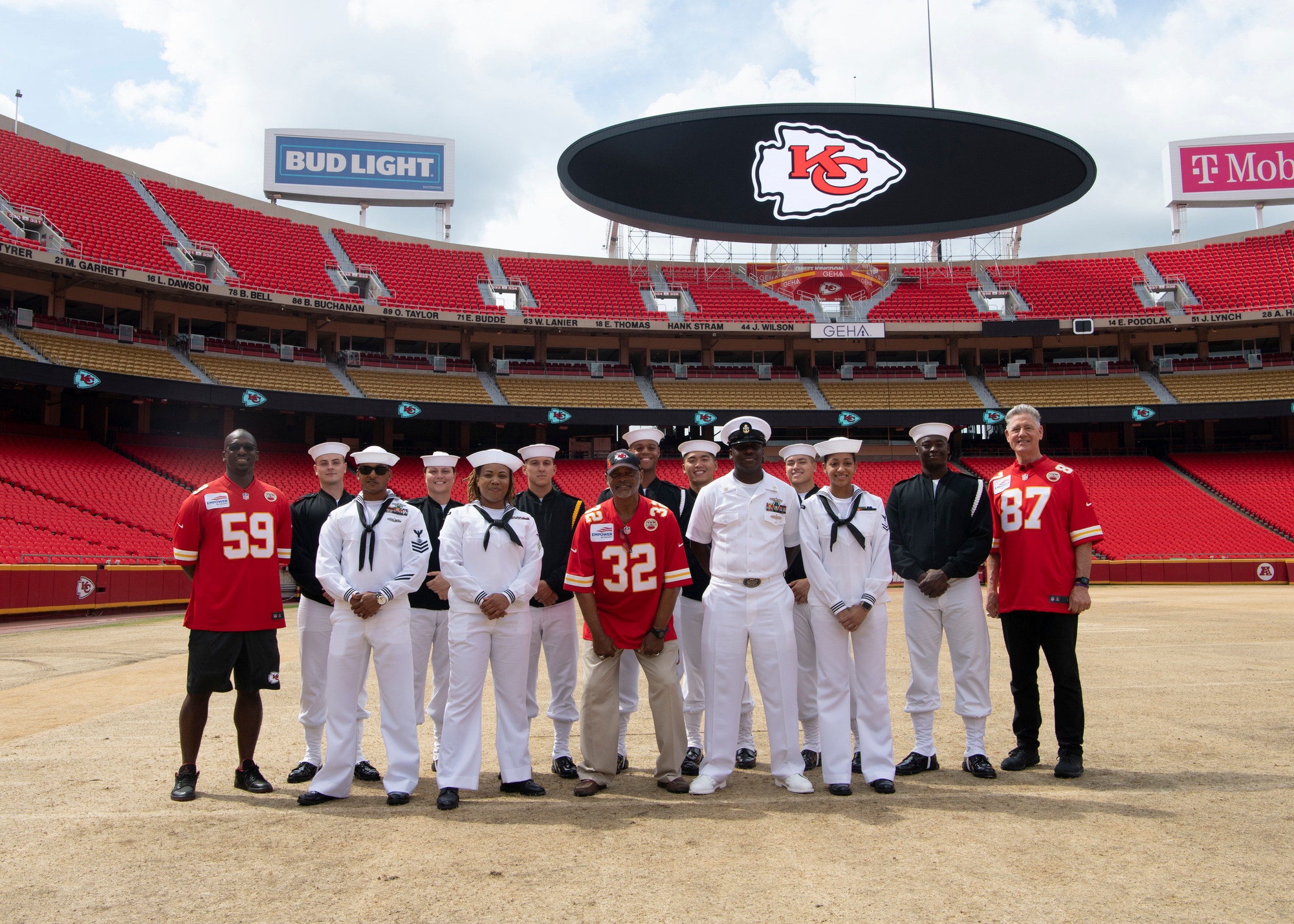 DVIDS - Images - Sailor Represents U.S. Navy at NFL Pro Bowl [Image 4 of 4]